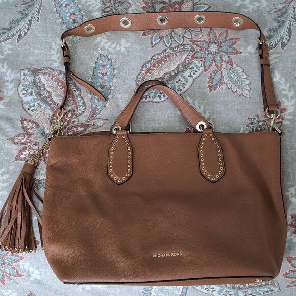 Michael Kors Handbags - Michael Kors purse